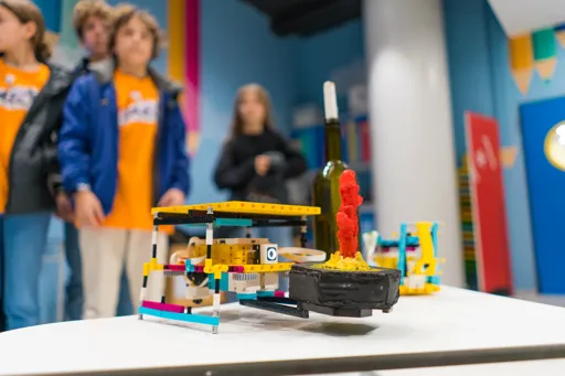 La robotica che ispira: una ricerca per capire come i giovani vivono la FIRST® LEGO® League